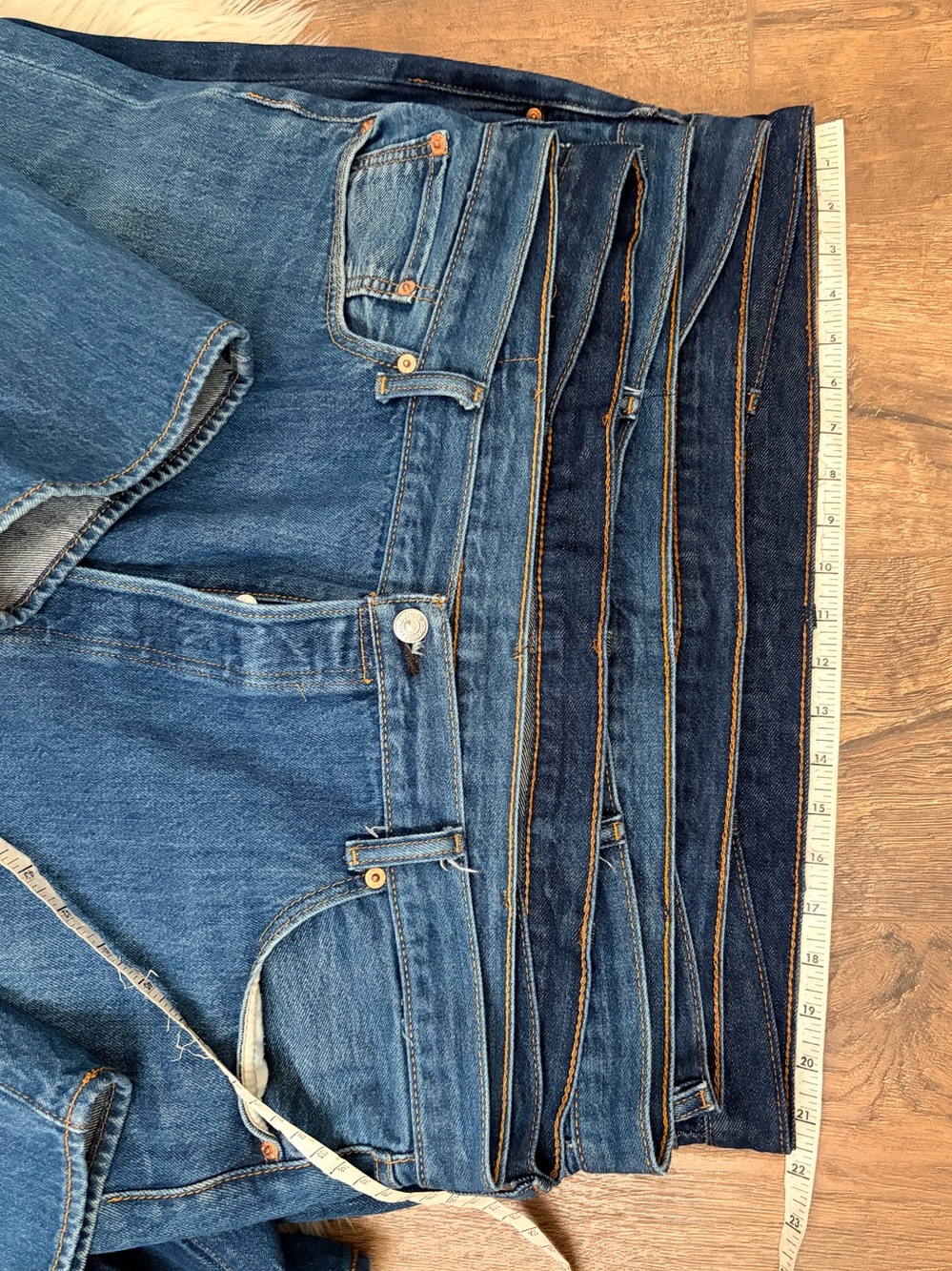 Levi's 501 Blue Men’s Classic Denim Jeans - Light to Dark Wash Make Offer! - Picture 3 of 10